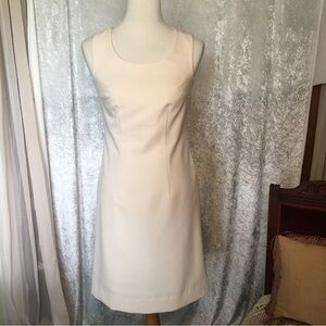 E collection Sheath Dress in cream. Size Medium Vintage